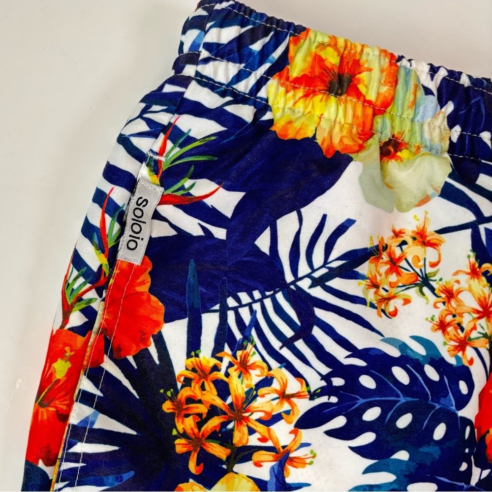 SOLOiO Weekend Tropical Floral Swim Trunks 4” Beach Board Shorts Spain Size LG - Picture 6 of 13